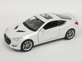 Hyundai  - 2015 white - 1:34 - Welly - 43668 - welly43668 | The Diecast Company