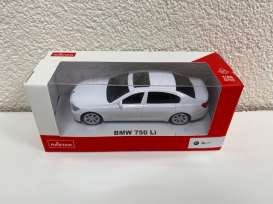 BMW  - 7 series 2018 white - 1:43 - Rastar - 37600 - rastar37600w | The Diecast Company