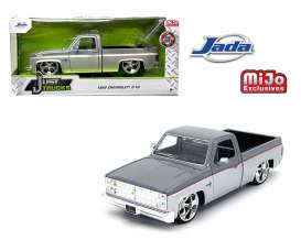 Chevrolet  - C-10 pick-up 1985 white/grey - 1:24 - Jada Toys - 34312 - jada34312 | The Diecast Company