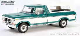 Ford  - F-100 1979 green/white - 1:18 - GreenLight - 13681 - gl13681 | The Diecast Company