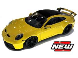 Porsche  - 911 GT3 2022 black/yellow - 1:18 - Maisto - 36458Y - mai36458Y | The Diecast Company